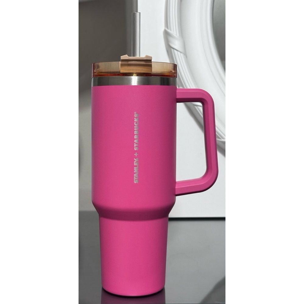 Stanley x Starbucks Philippines Exclusive PINK BLUSH‎ CARNATION 40oz Tumbler